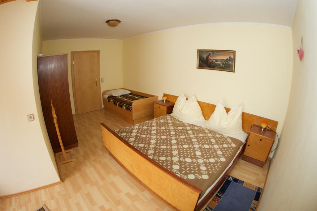Haus Stoeffler Apartamento Reisach Quarto foto